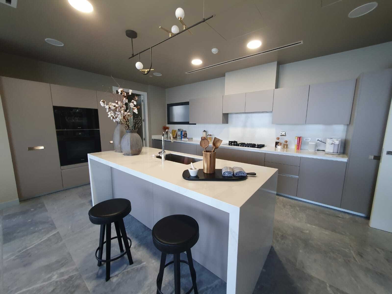 Upper East Sky Residence in Costa del Este - Gallery image 2