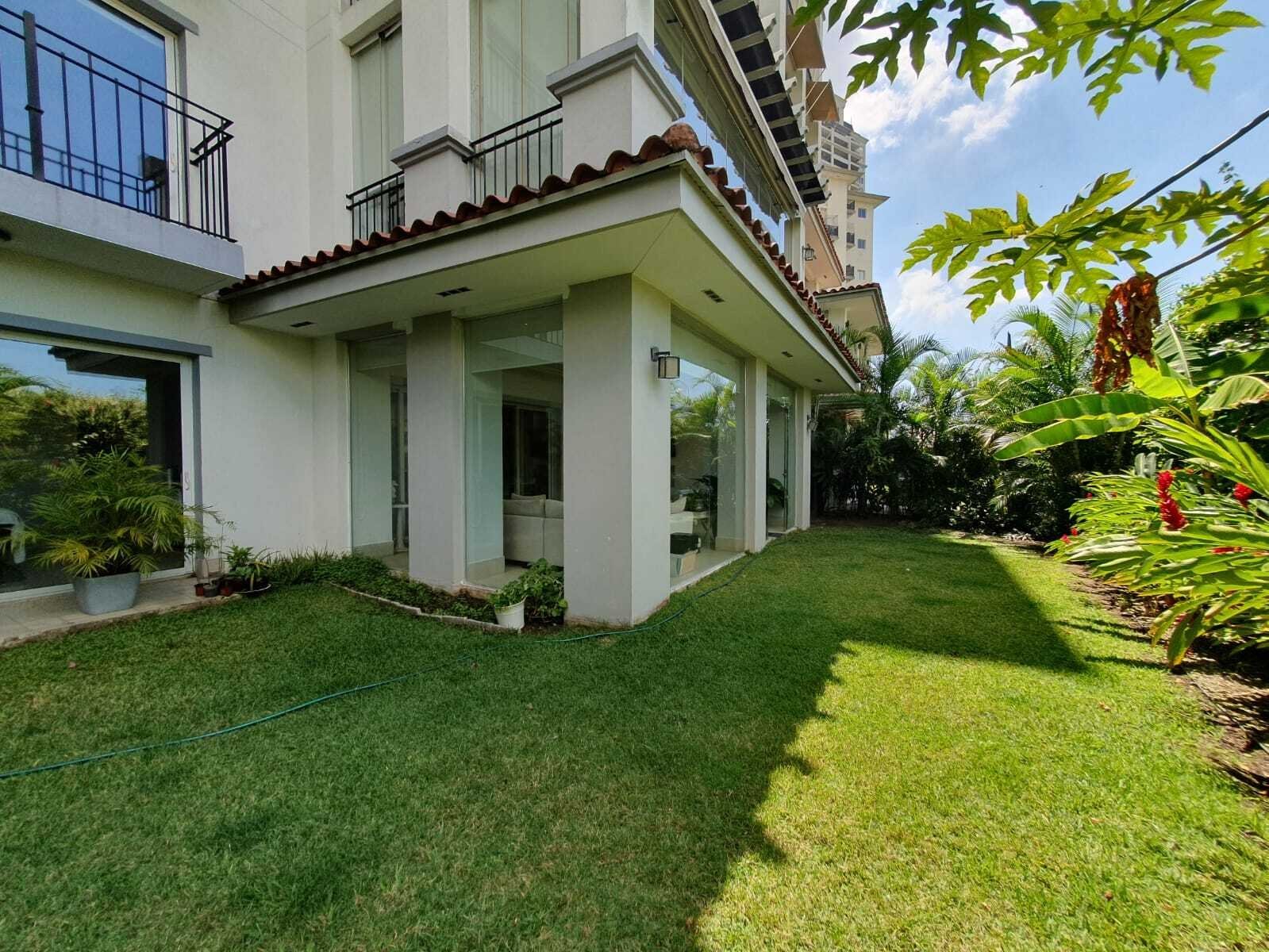 Garden-Level Apartment at The Reserve, Santa Maria - Gallery image 10