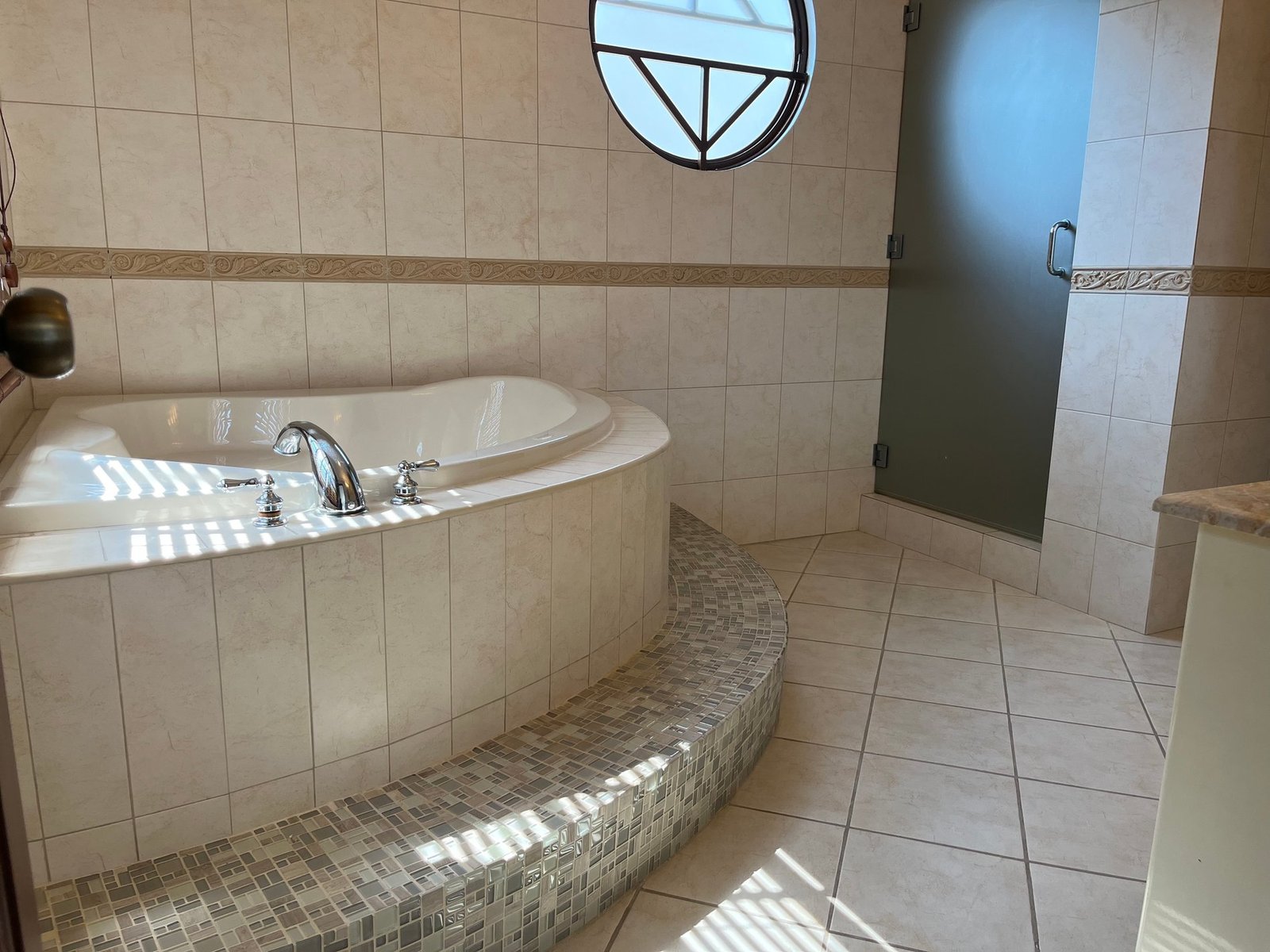 Two-Level Pool House in Camino de Cruces, Clayton - Gallery image 24