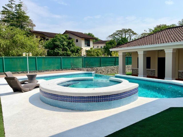 Two-Level Pool House in Camino de Cruces, Clayton - Gallery image 33