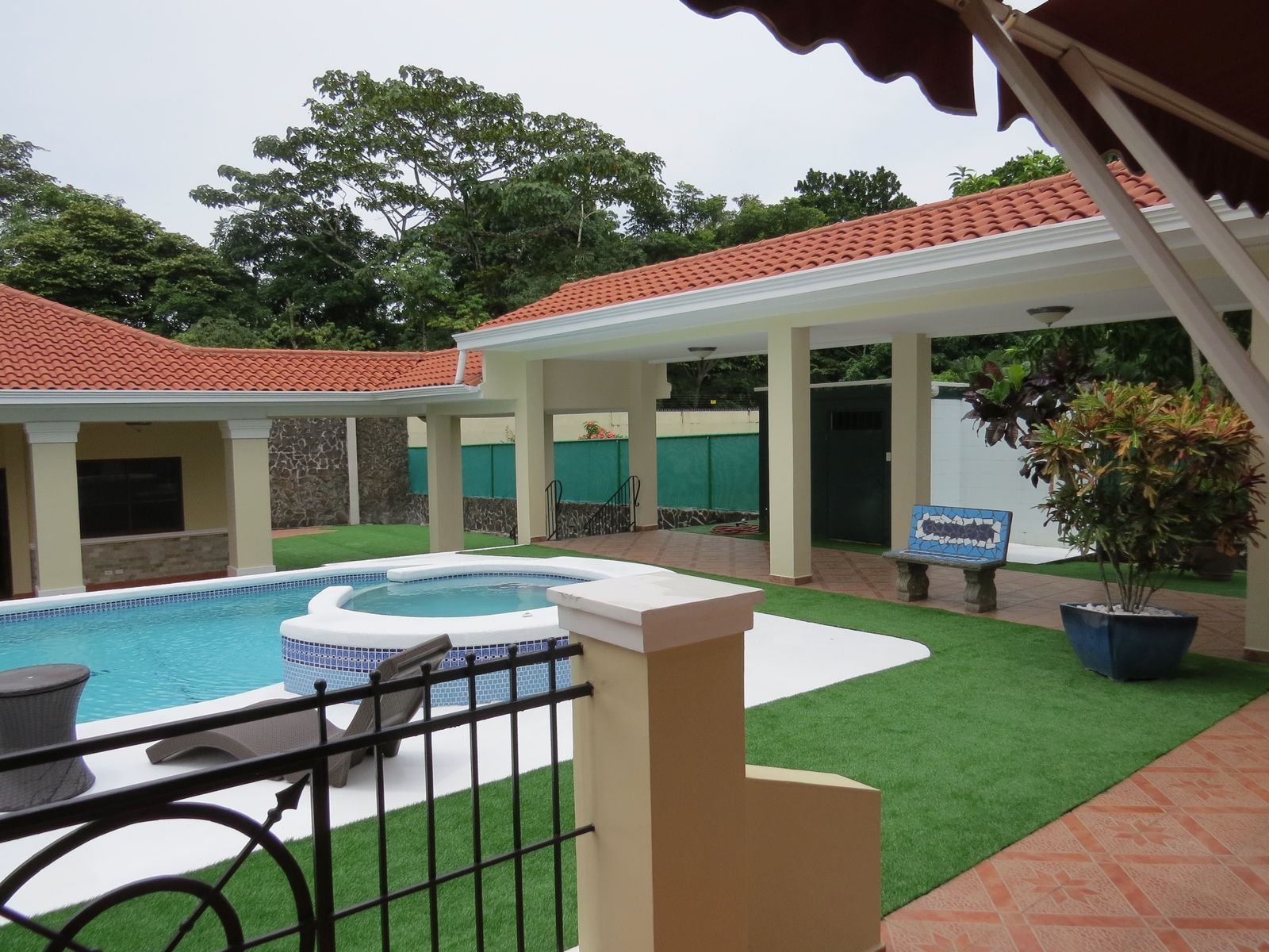 Two-Level Pool House in Camino de Cruces, Clayton - Gallery image 37