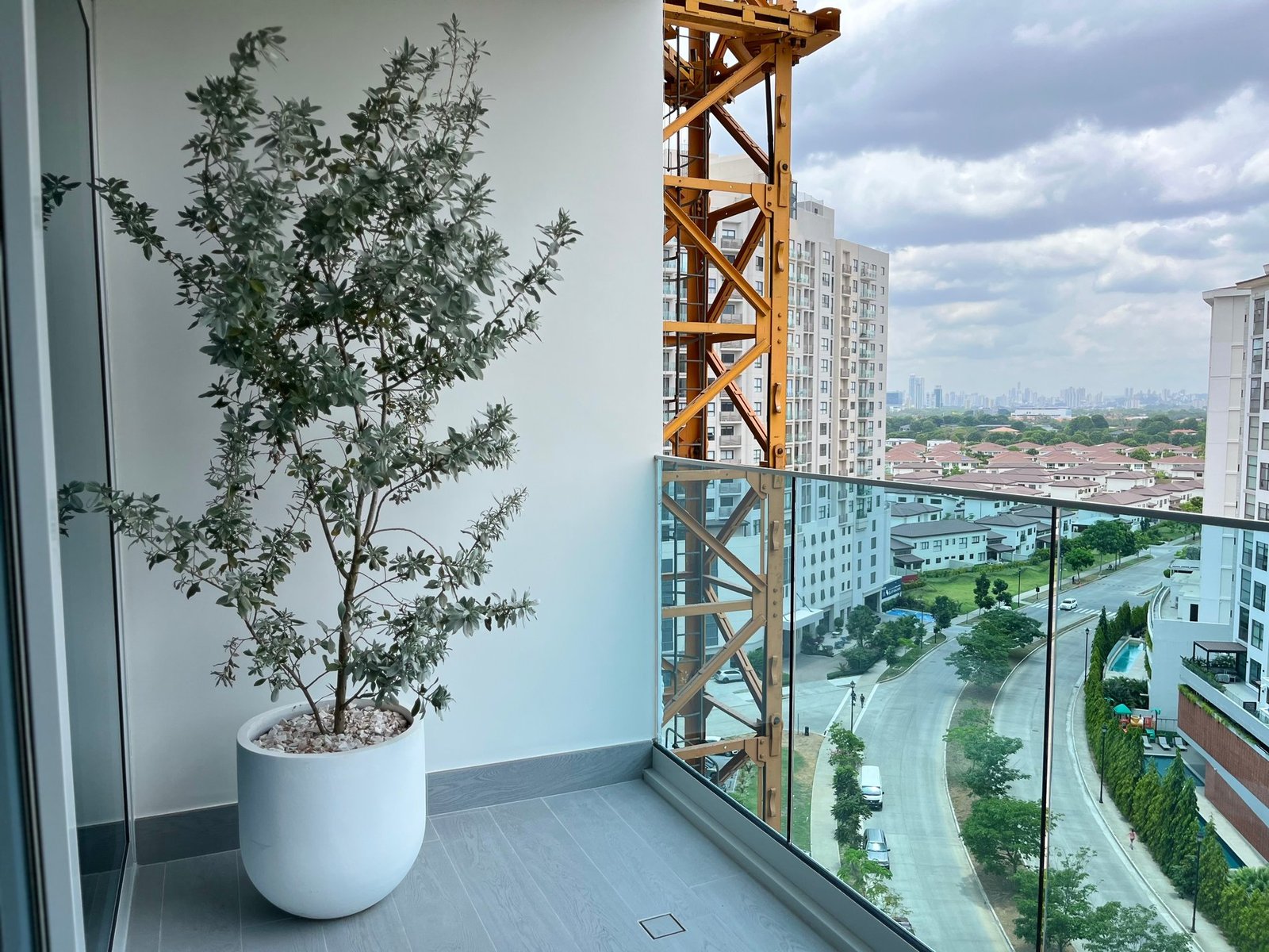 The Ivy Sea-View Apartment, Santa Maria - Gallery image 13