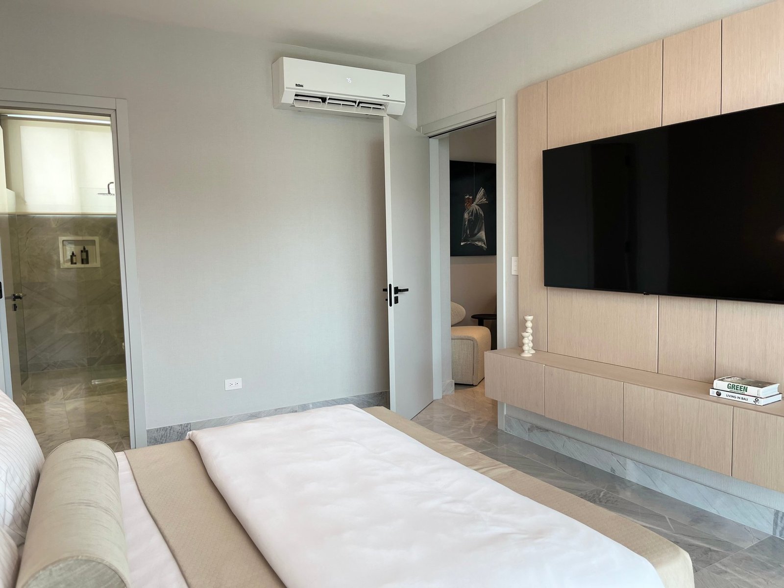 The Ivy Sea-View Apartment, Santa Maria - Gallery image 18