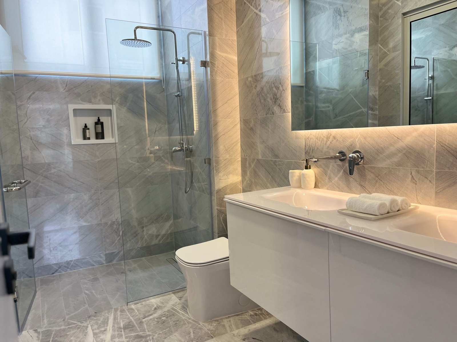The Ivy Sea-View Apartment, Santa Maria - Gallery image 20