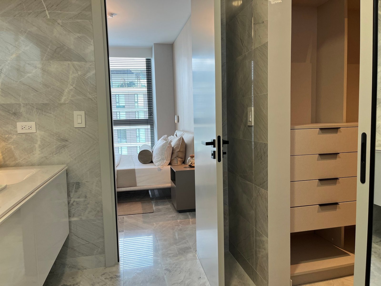 The Ivy Sea-View Apartment, Santa Maria - Gallery image 22