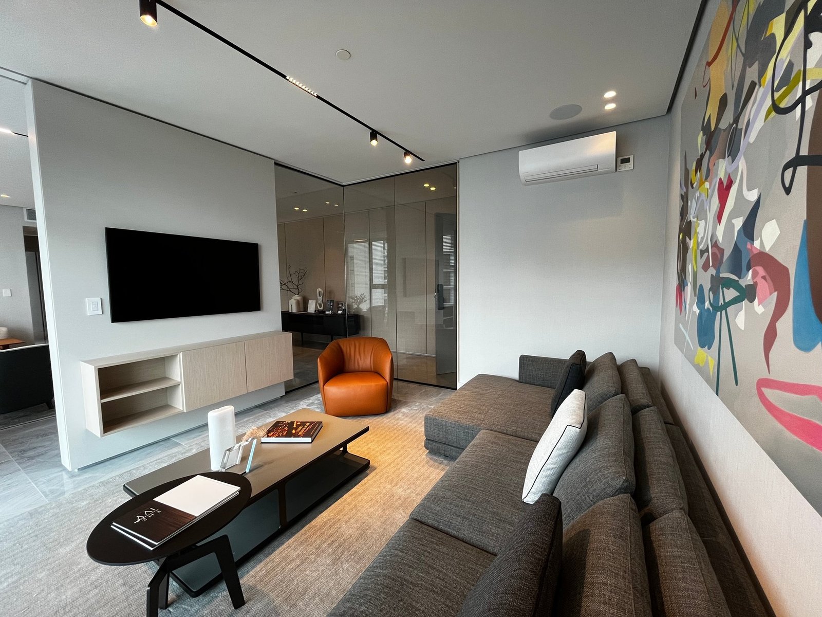 The Ivy Sea-View Apartment, Santa Maria - Gallery image 6