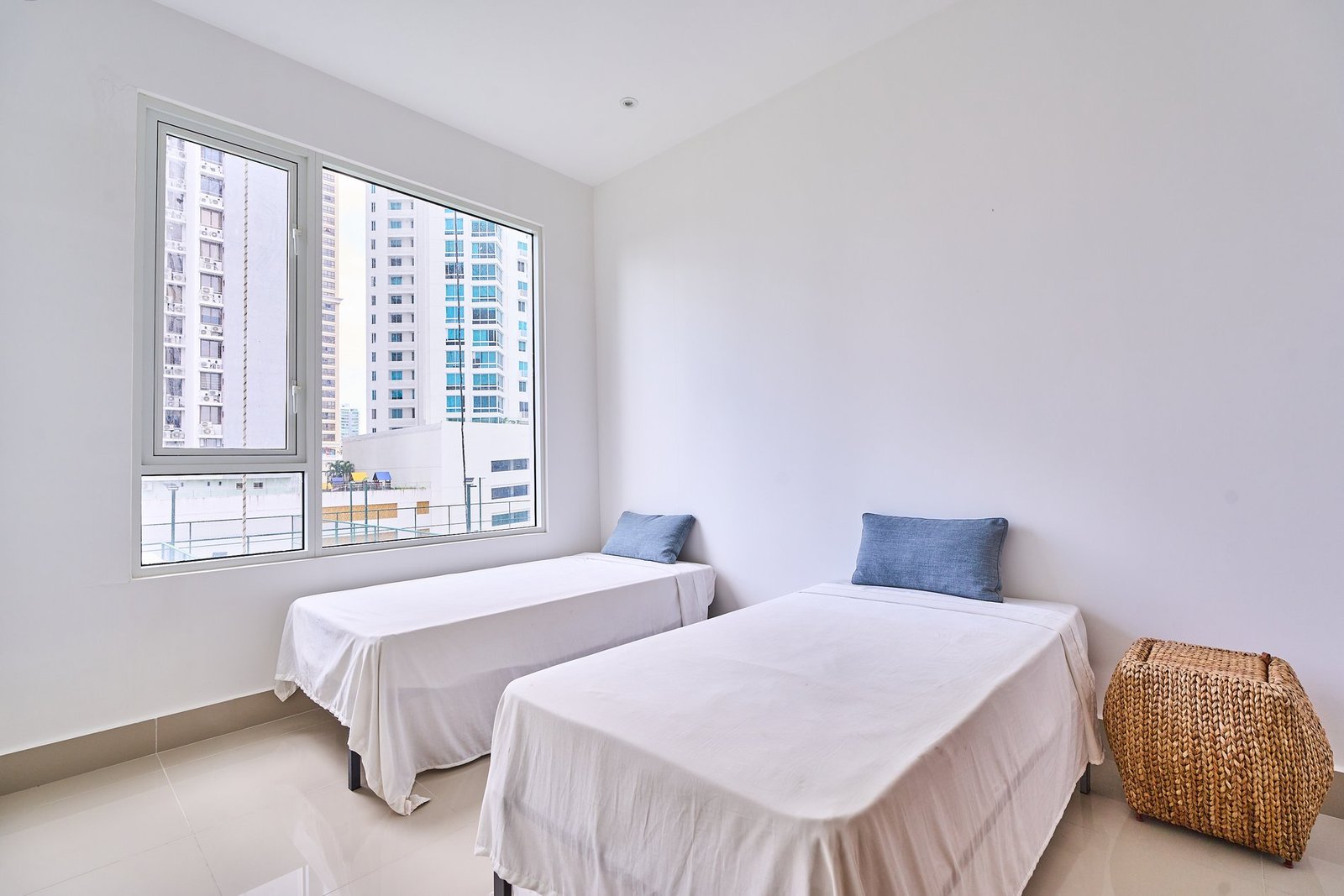 Marea II, Single-Floor Ocean Apartment - Gallery image 49
