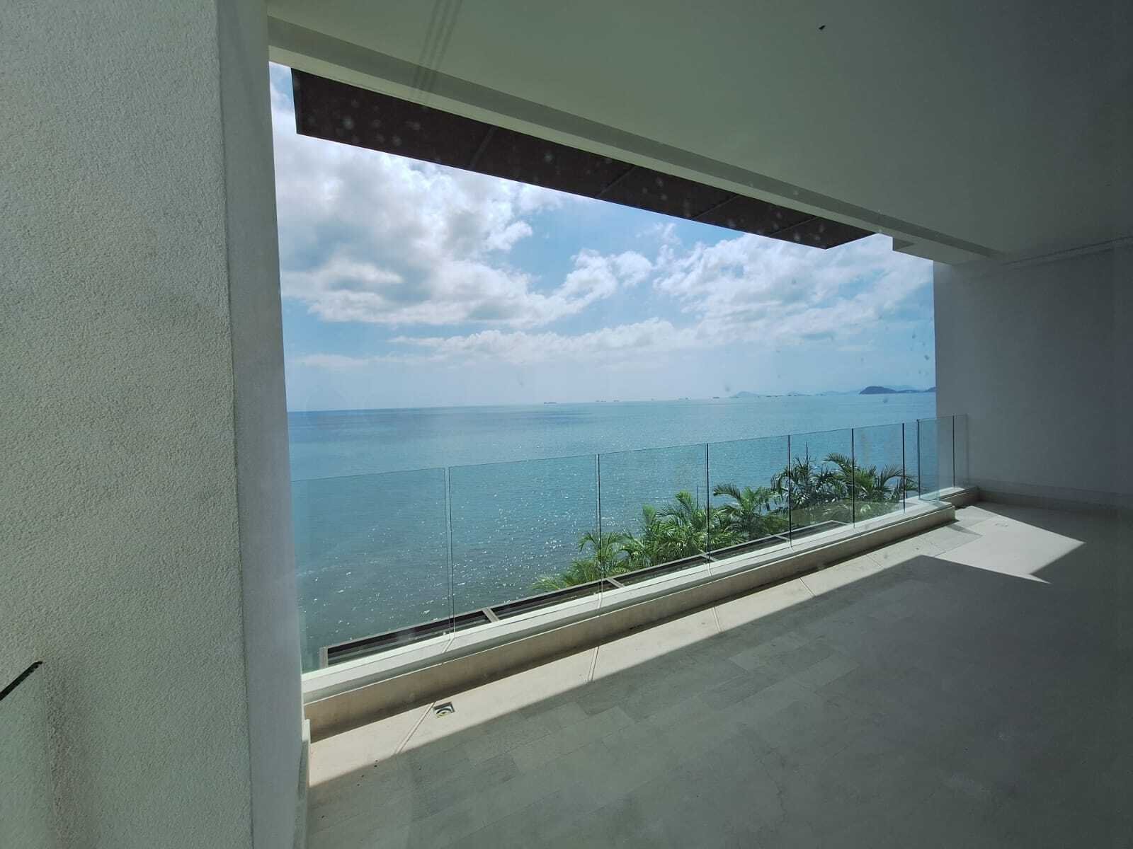 Ocean Pearl Oceanfront Flat at Ocean Reef Islands - Gallery image 9