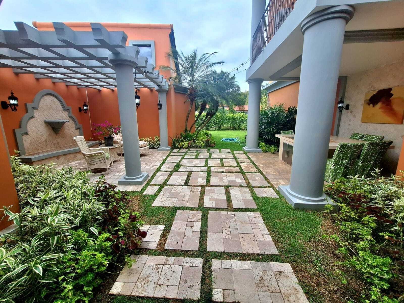 Lakefront Villa in Buenaventura, Riviera Pacifica - Gallery image 12