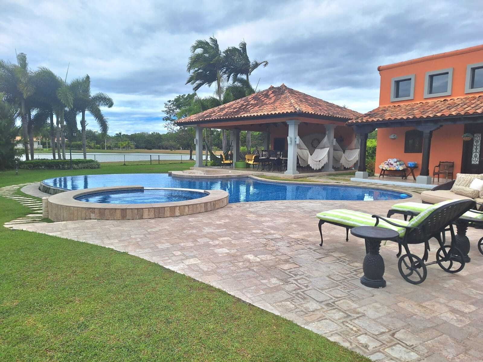 Lakefront Villa in Buenaventura, Riviera Pacifica - Gallery image 22