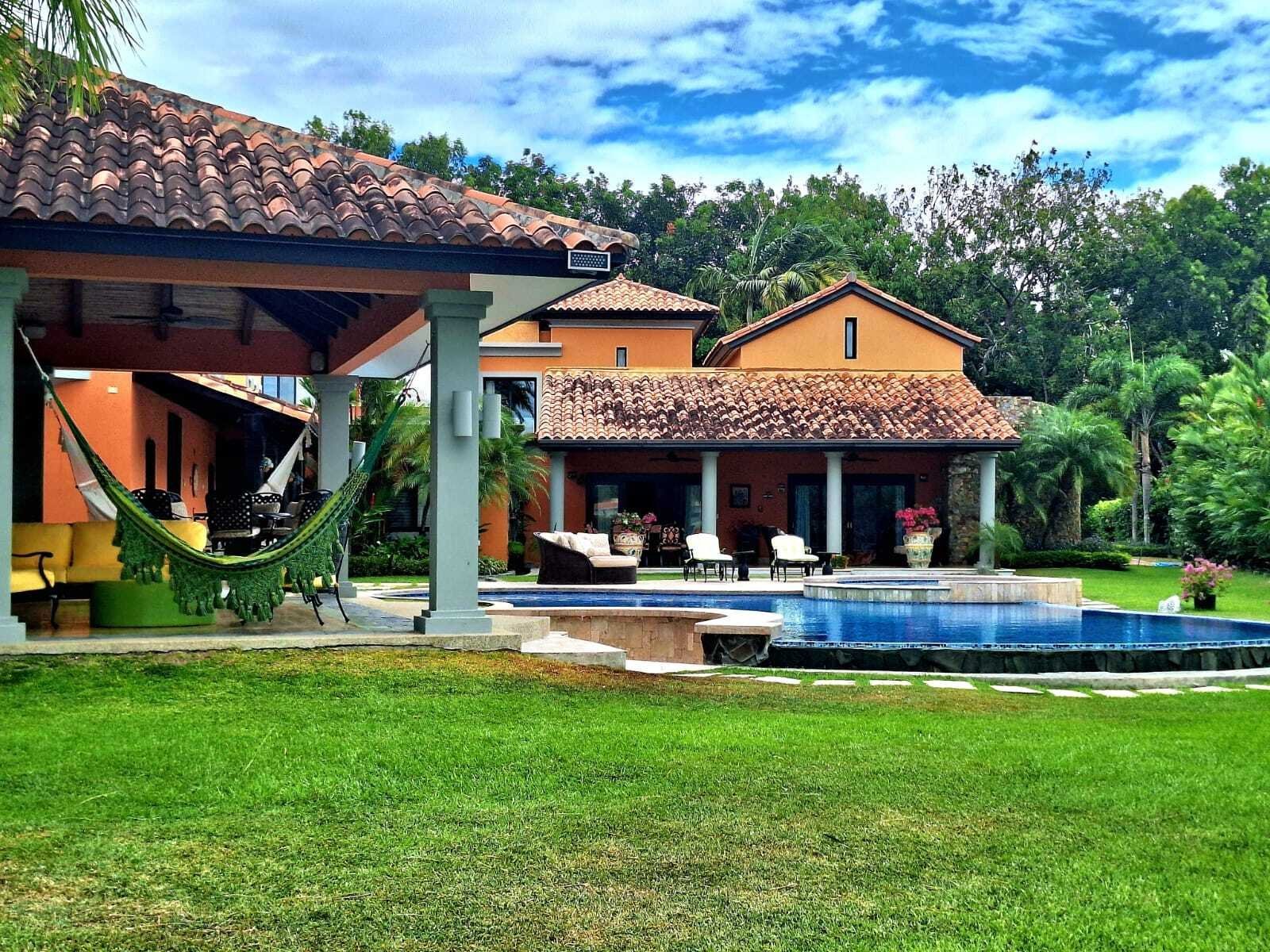 Lakefront Villa in Buenaventura, Riviera Pacifica - Gallery image 7