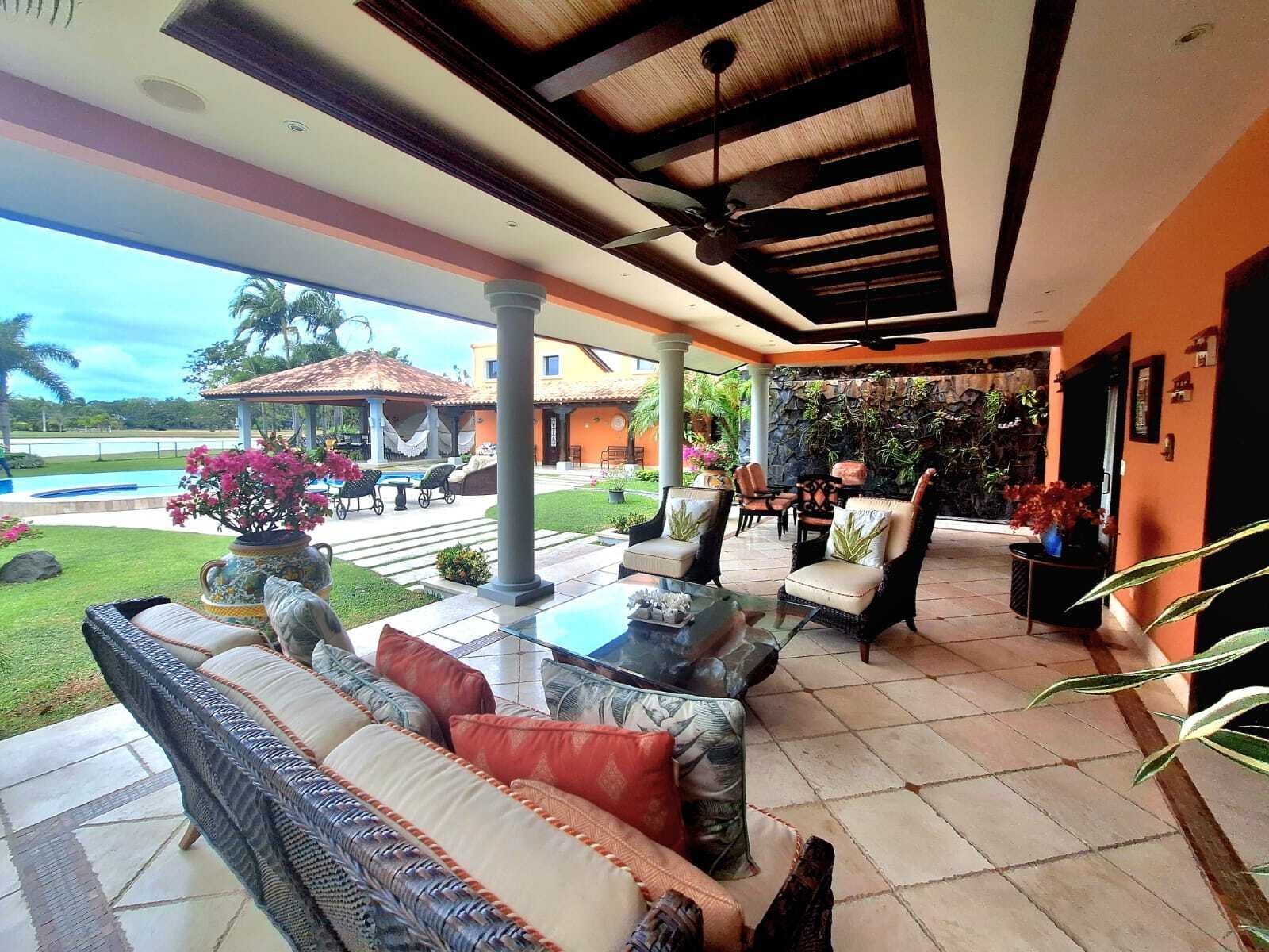 Lakefront Villa in Buenaventura, Riviera Pacifica - Gallery image 8