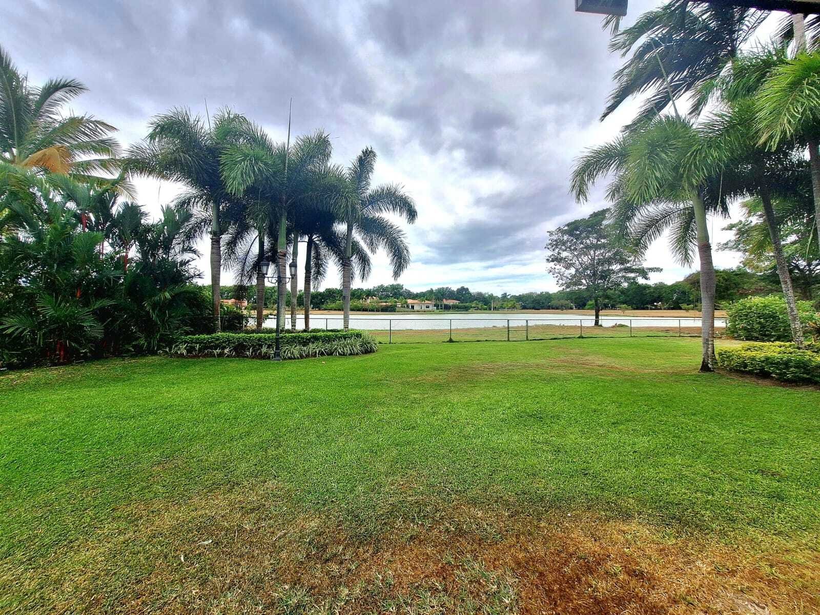 Lakefront Villa in Buenaventura, Riviera Pacifica - Gallery image 9
