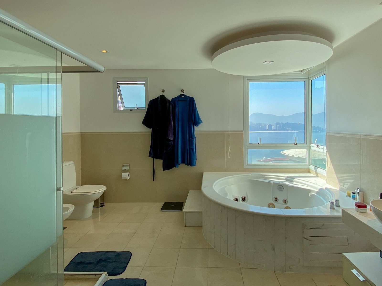 Niteroi Sea-View Apartment Facing Rio de Janeiro - Gallery image 13