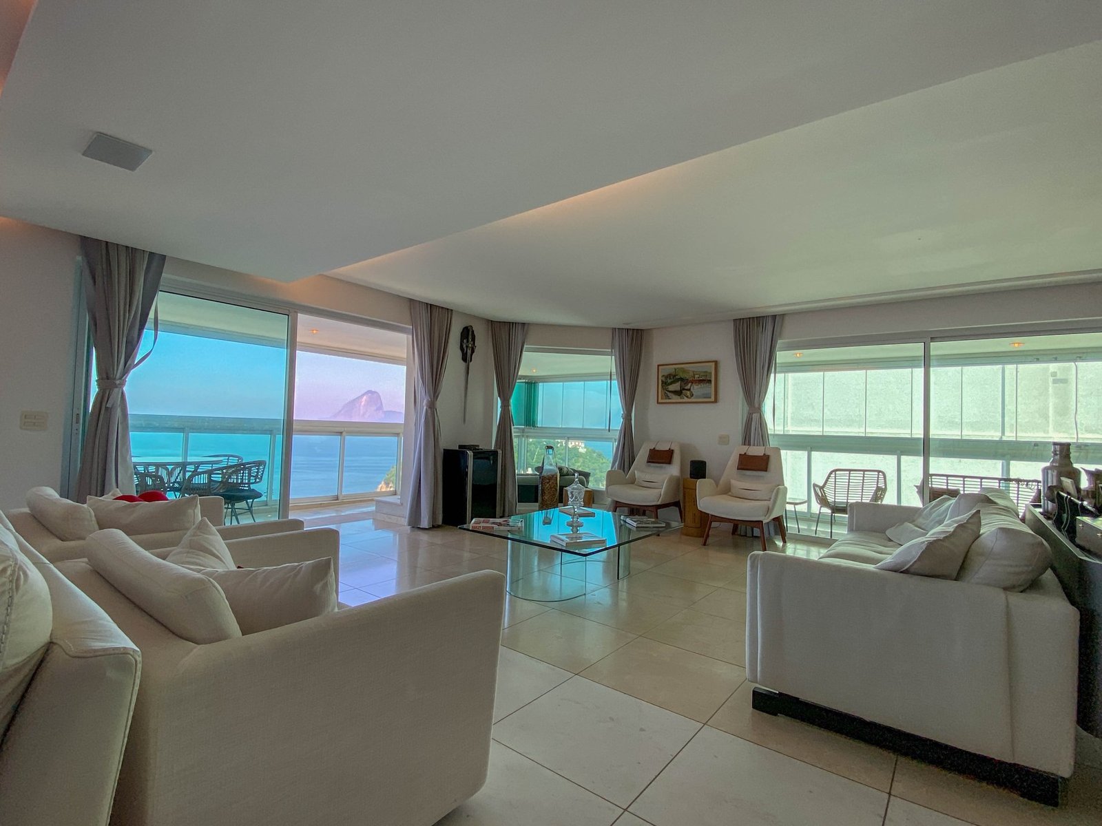 Niteroi Sea-View Apartment Facing Rio de Janeiro - Gallery image 19