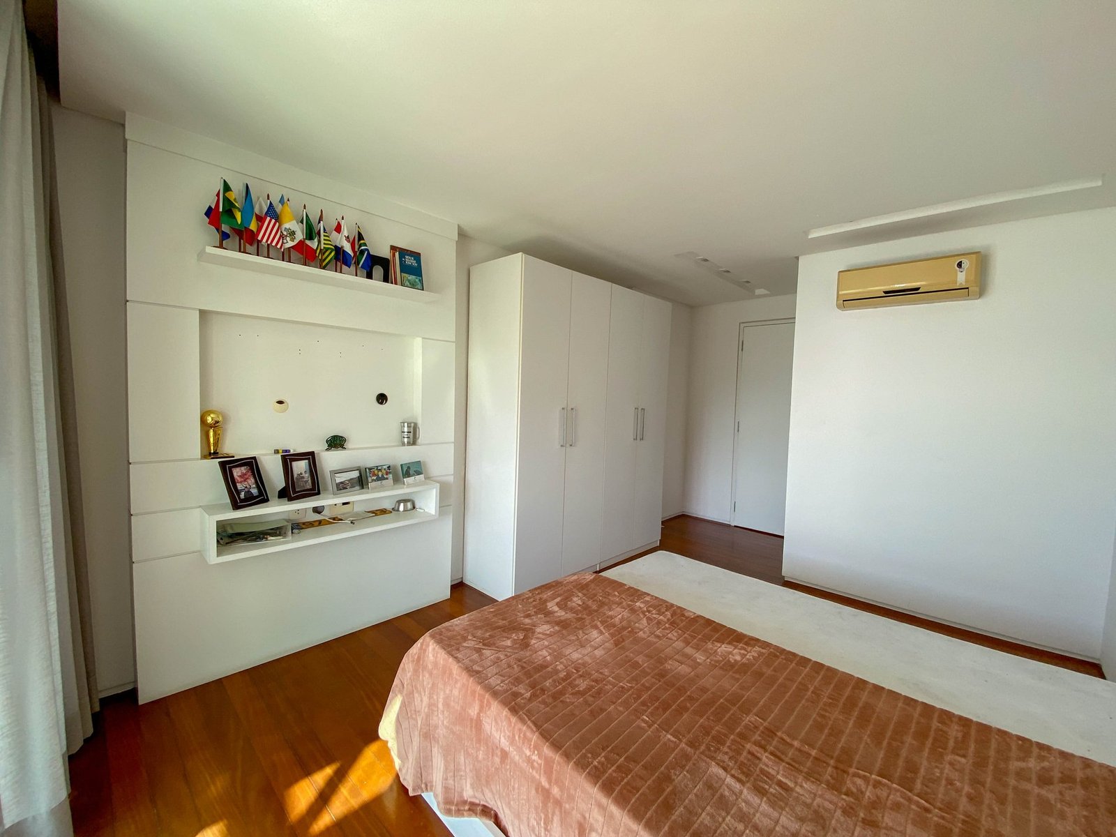Niteroi Sea-View Apartment Facing Rio de Janeiro - Gallery image 25