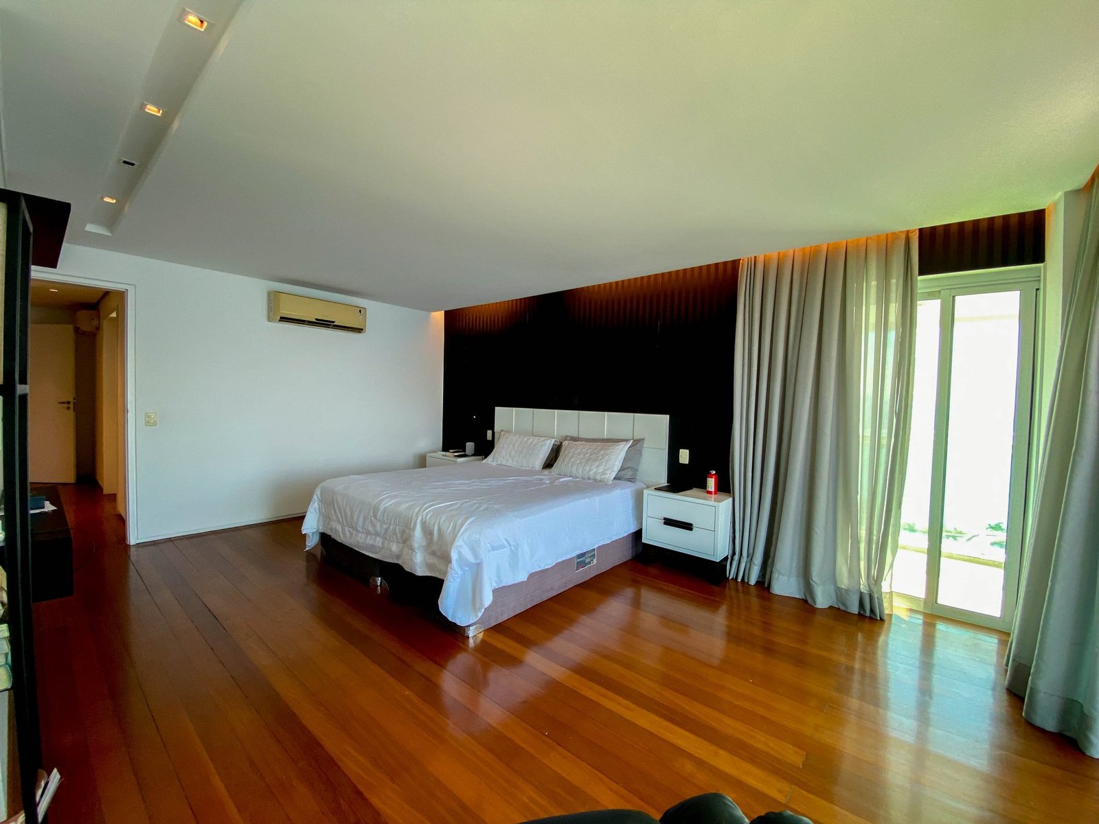 Niteroi Sea-View Apartment Facing Rio de Janeiro - Gallery image 26