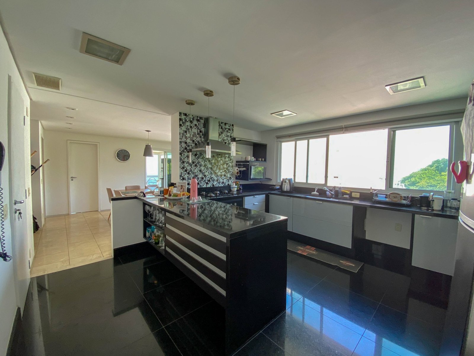Niteroi Sea-View Apartment Facing Rio de Janeiro - Gallery image 37