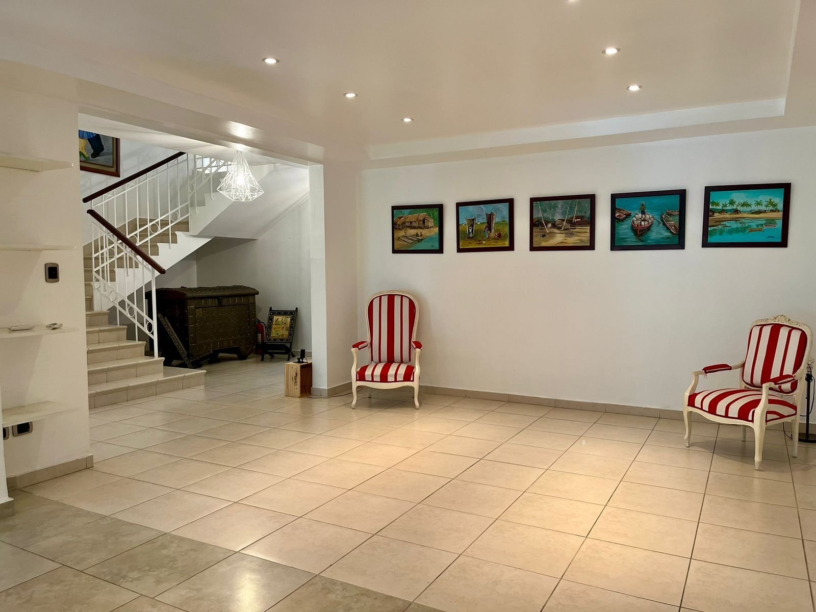 Pool-and-Garden Home in Camino de Cruces - Gallery image 13