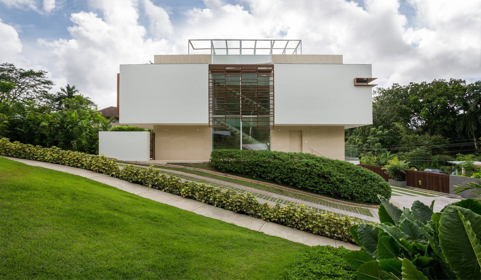 Four-Level Townhouse in Clayton Heights - Gallery image 2