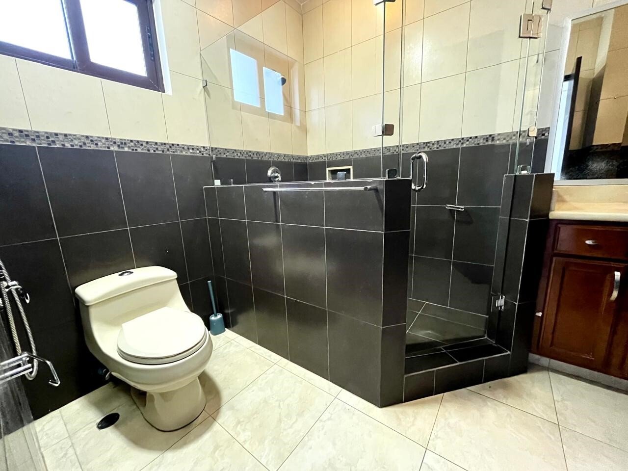 840 m2 Gated Mansion in Costa del Este - Gallery image 13