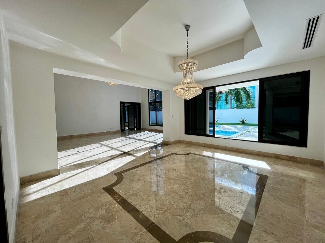 840 m2 Gated Mansion in Costa del Este - Gallery image 15