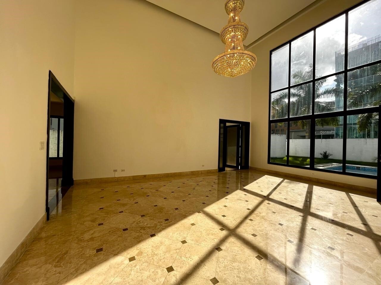 840 m2 Gated Mansion in Costa del Este - Gallery image 18