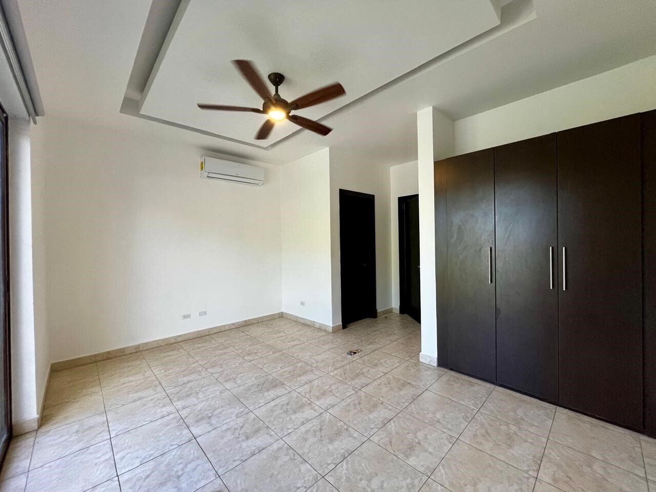 840 m2 Gated Mansion in Costa del Este - Gallery image 3