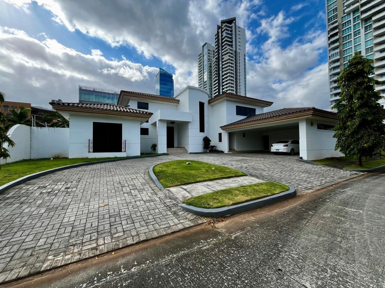 840 m2 Gated Mansion in Costa del Este - Gallery image 6