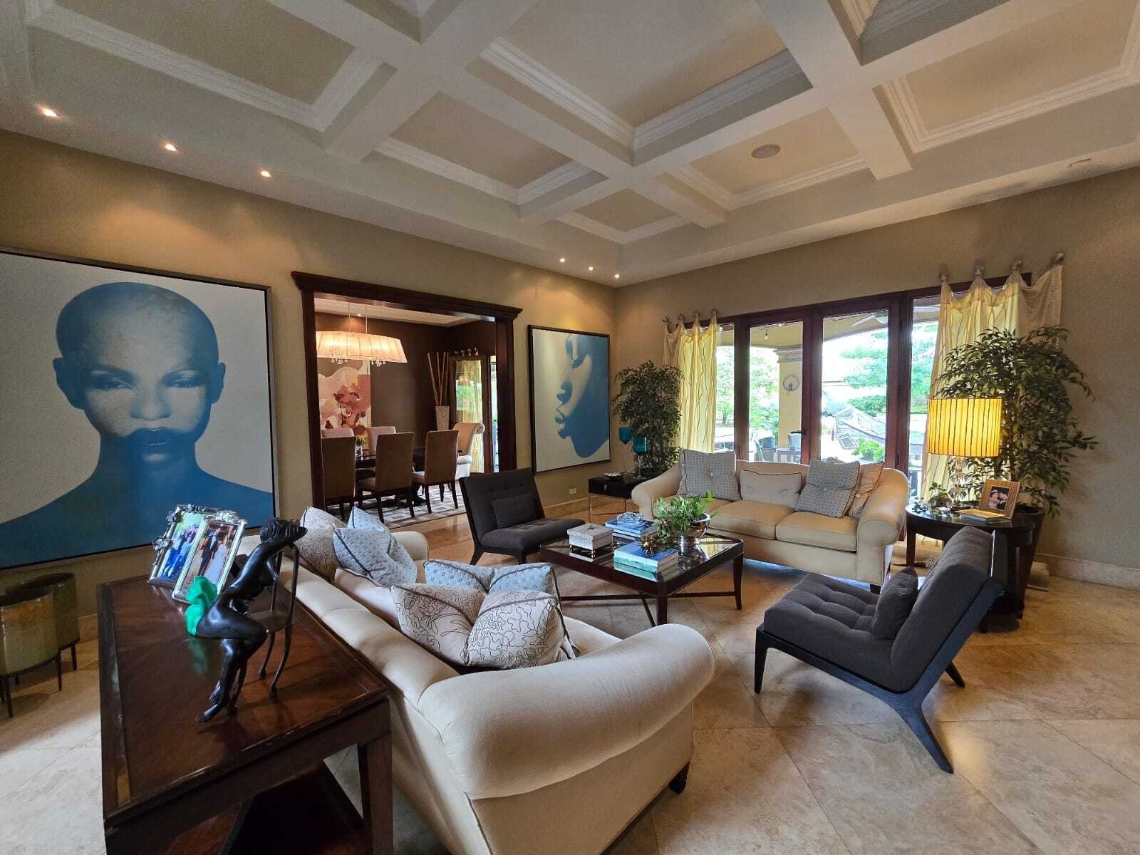 Two-Level Balmoral Home with Study, Costa del Este - Gallery image 2