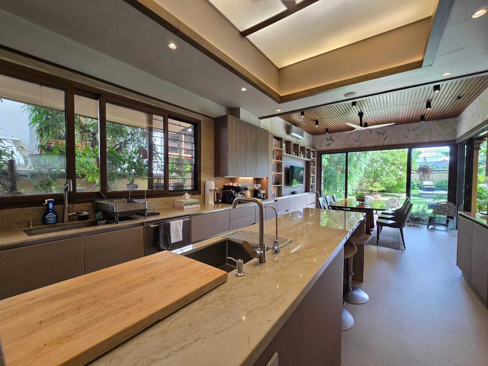 Two-Level Balmoral Home with Study, Costa del Este - Gallery image 24