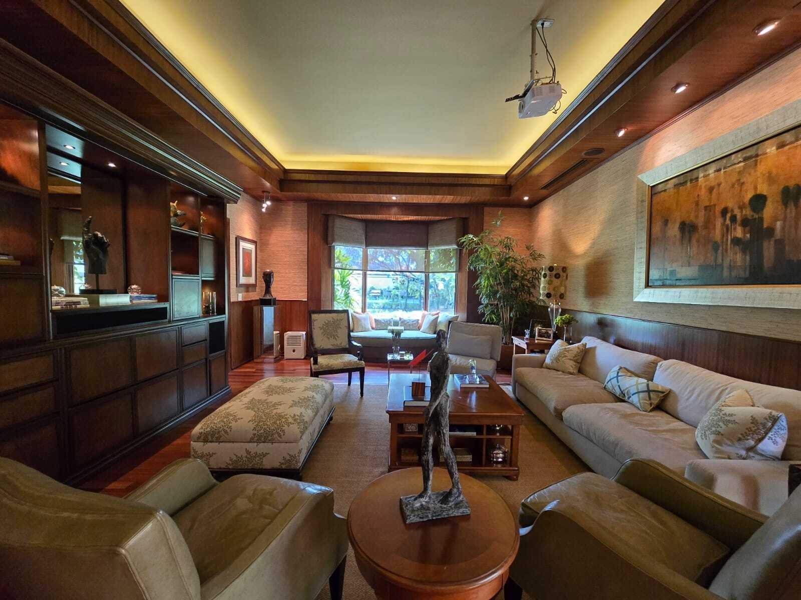 Two-Level Balmoral Home with Study, Costa del Este - Gallery image 25