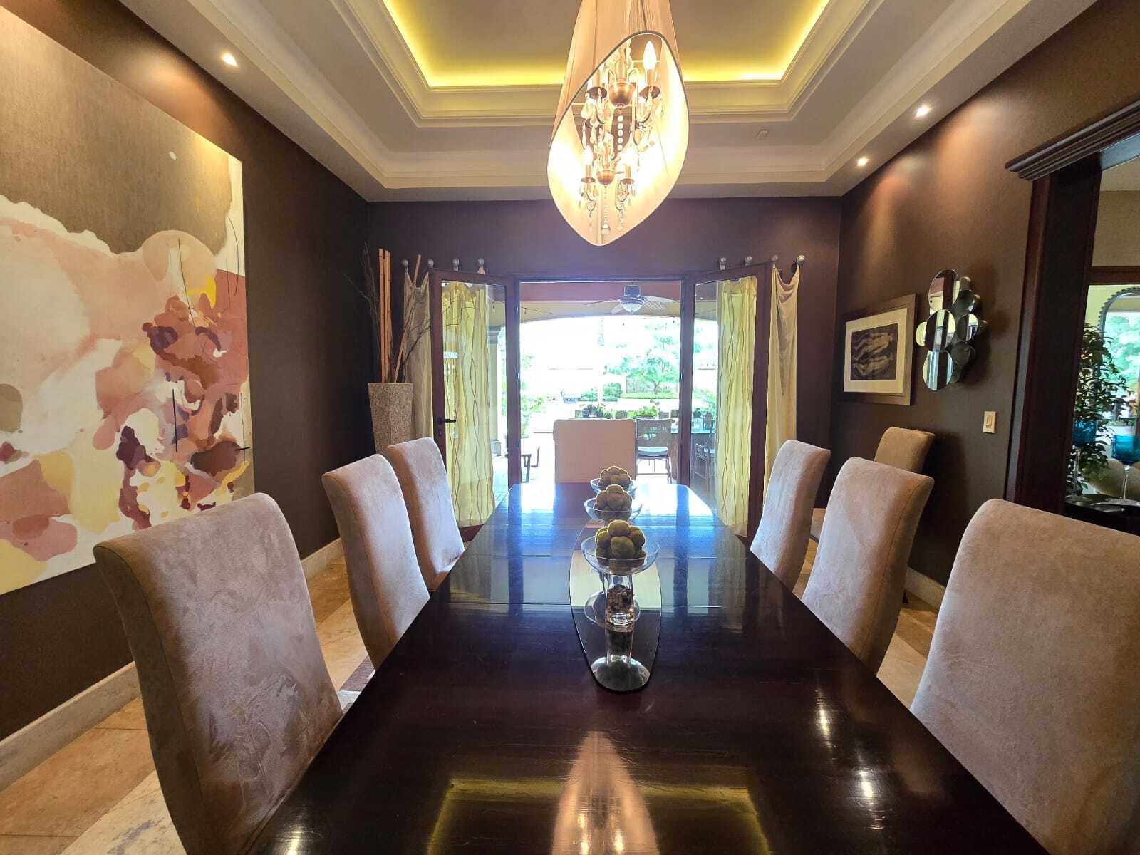 Two-Level Balmoral Home with Study, Costa del Este - Gallery image 28