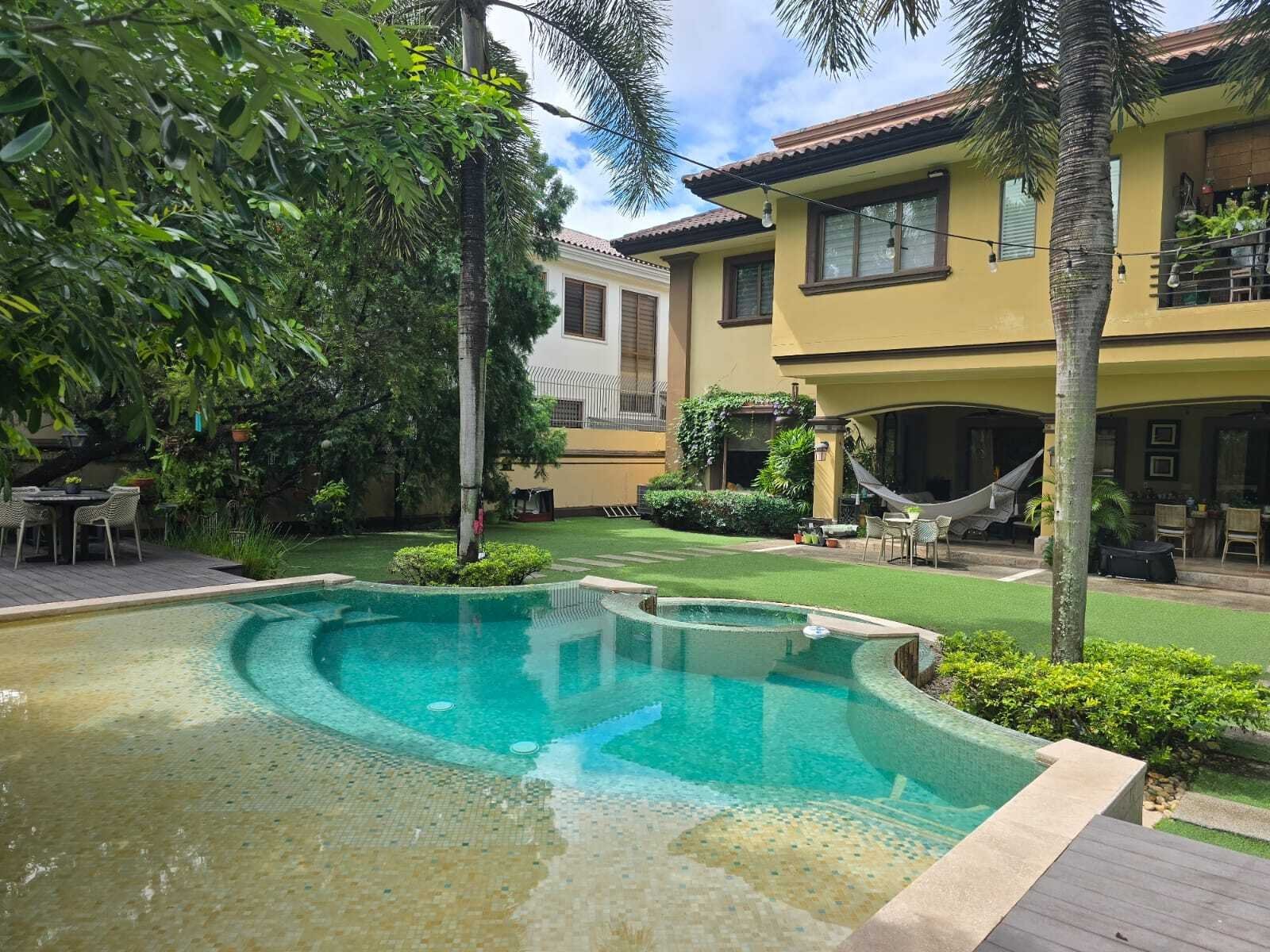 Two-Level Balmoral Home with Study, Costa del Este - Gallery image 7