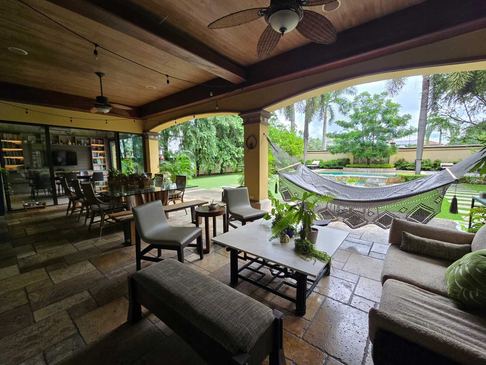 Two-Level Balmoral Home with Study, Costa del Este - Gallery image 8