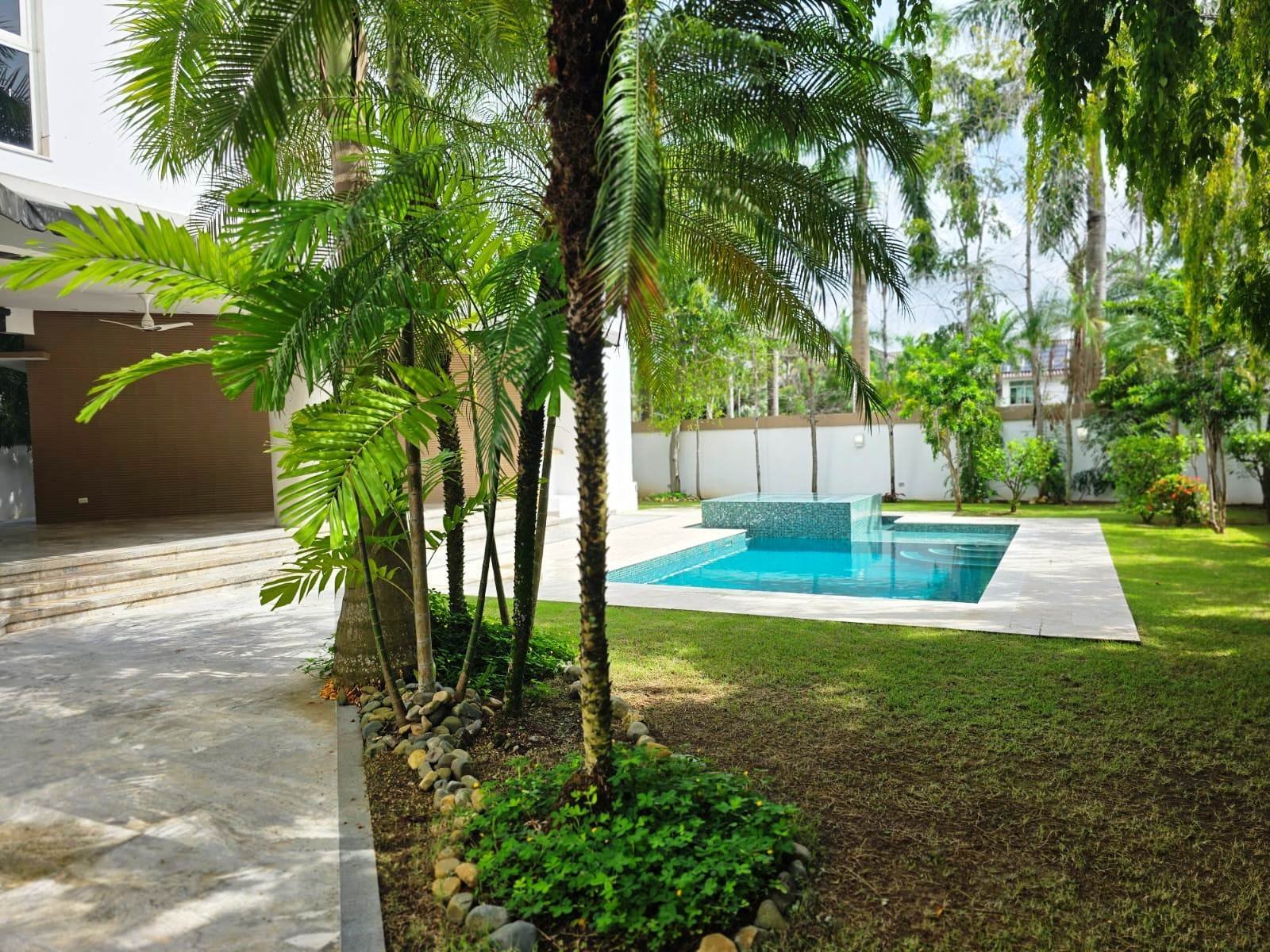 Skylit Balmoral Residence, Costa del Este - Gallery image 14