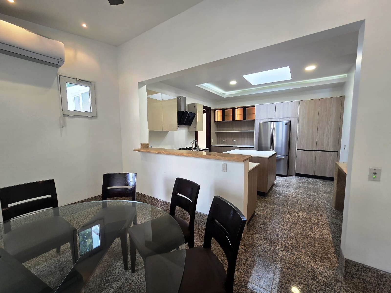 Skylit Balmoral Residence, Costa del Este - Gallery image 23