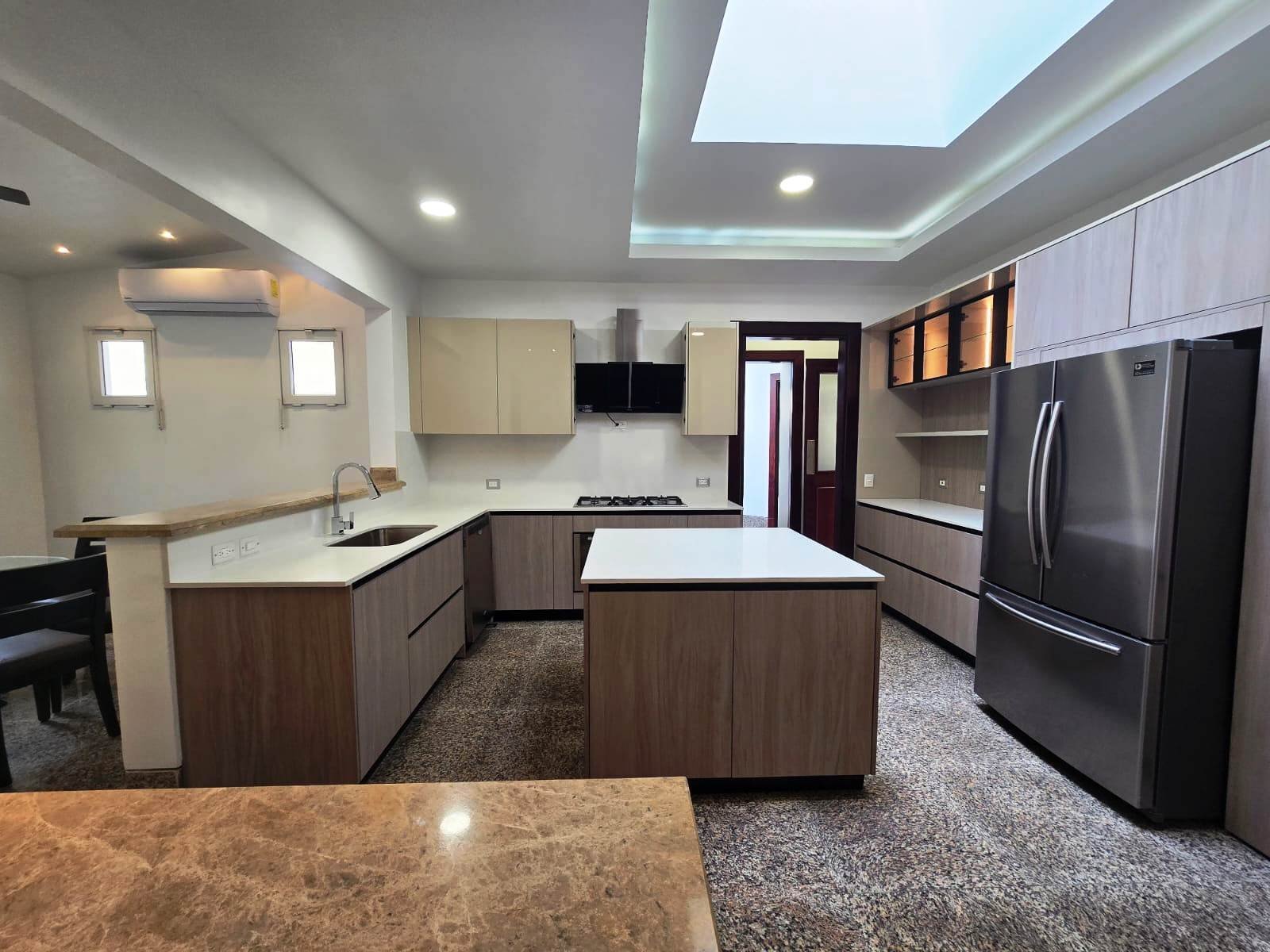 Skylit Balmoral Residence, Costa del Este - Gallery image 27