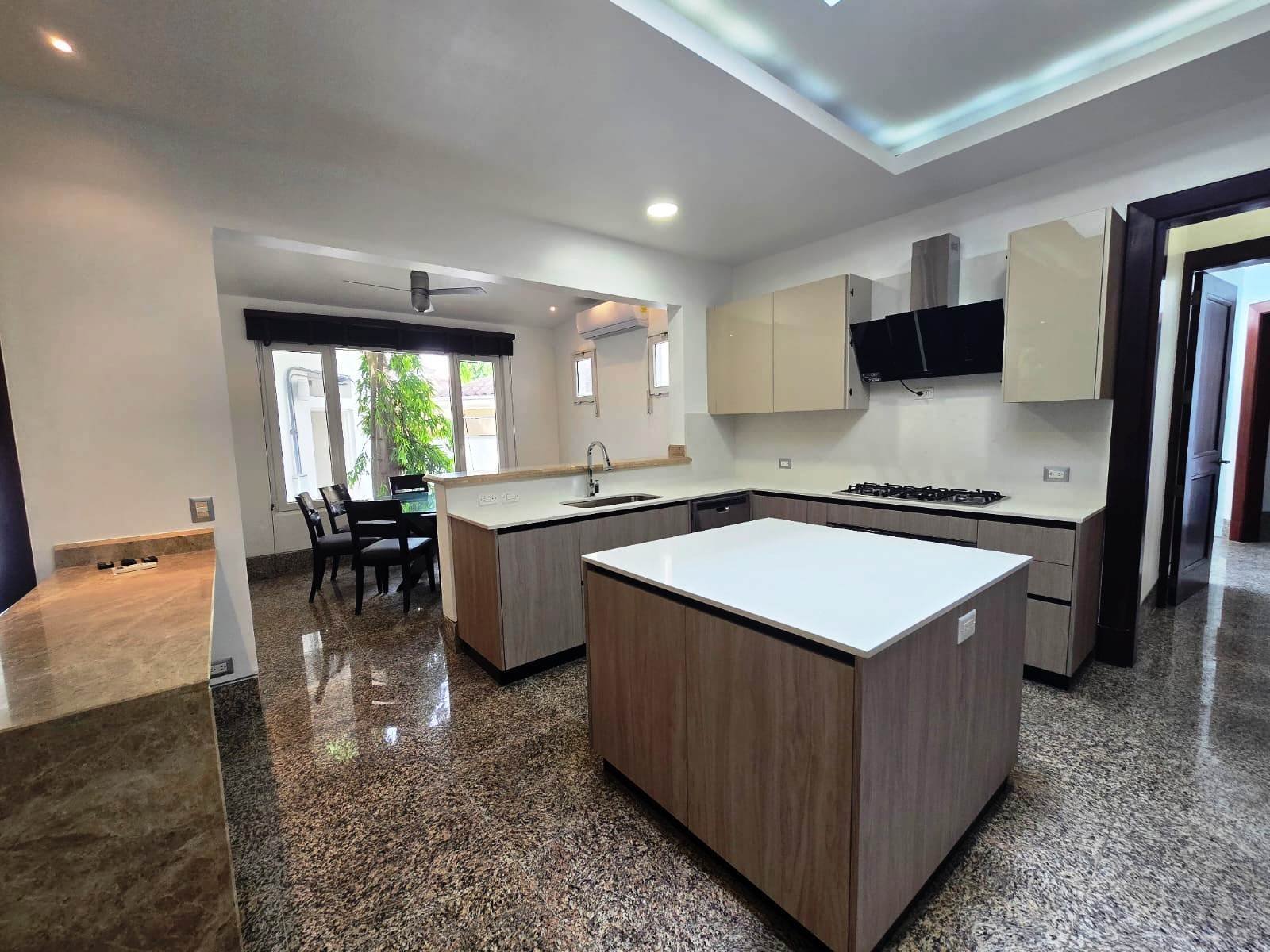 Skylit Balmoral Residence, Costa del Este - Gallery image 30