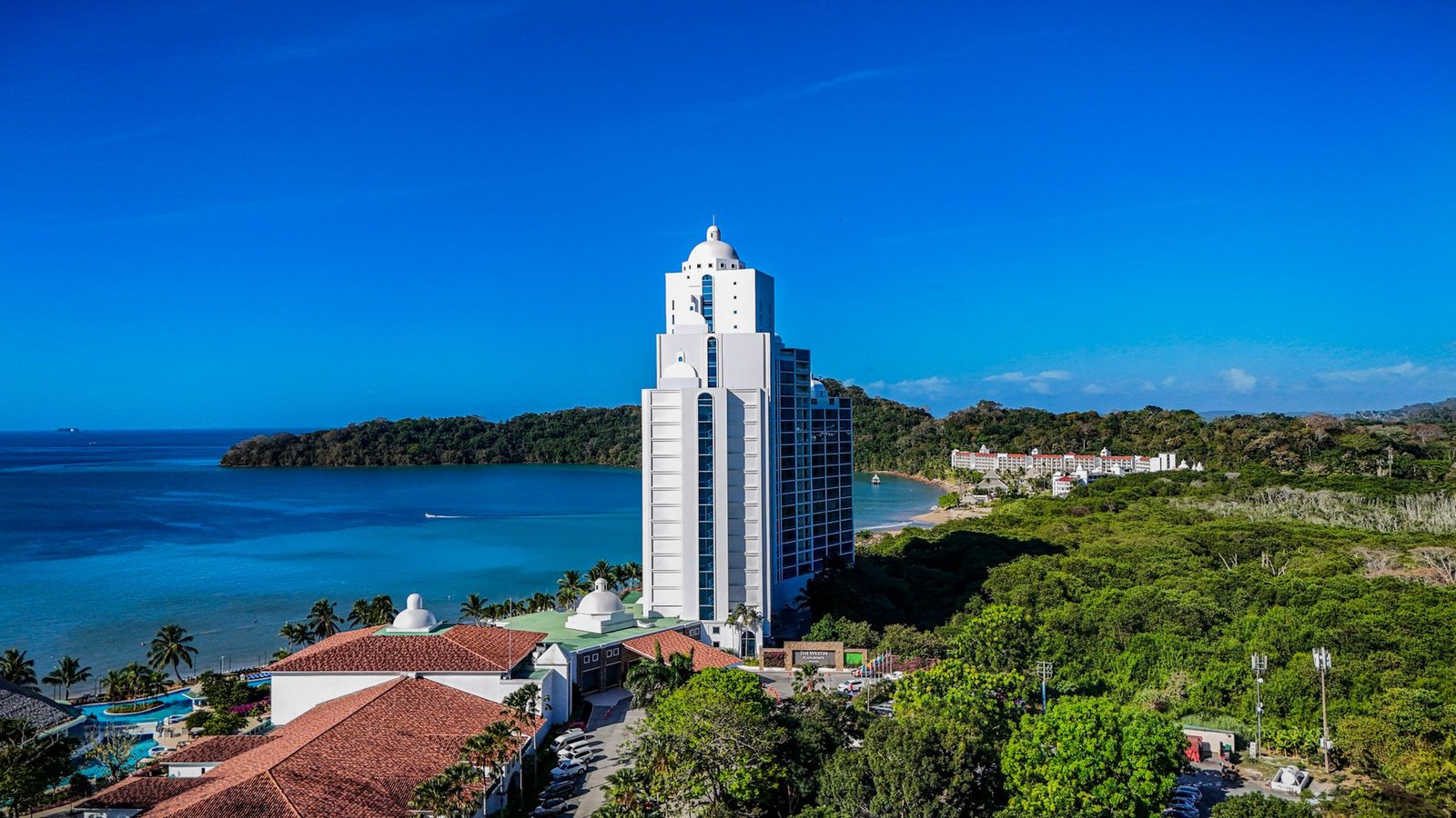 Beachfront 2-Bed at Westin Residences, Playa Bonita - Gallery image 24
