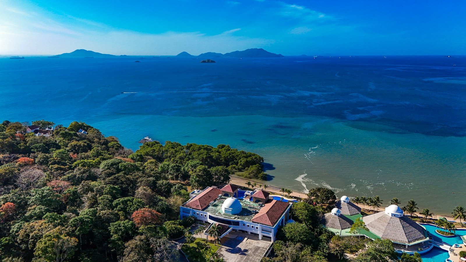 Beachfront 2-Bed at Westin Residences, Playa Bonita - Gallery image 25