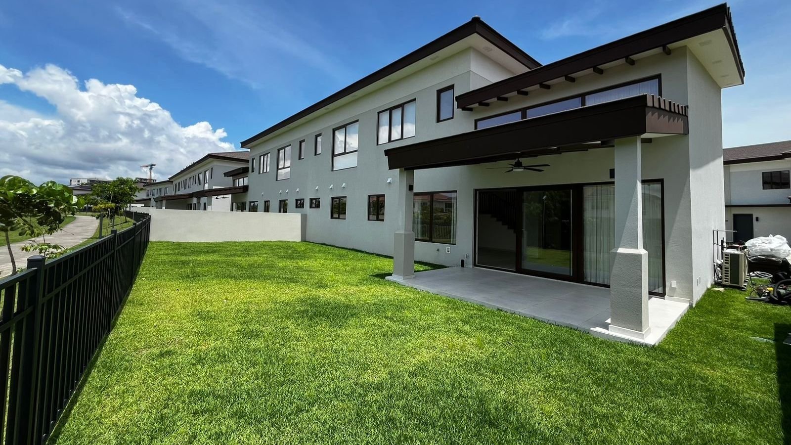 The Woods House with Lake Views, Santa Maria