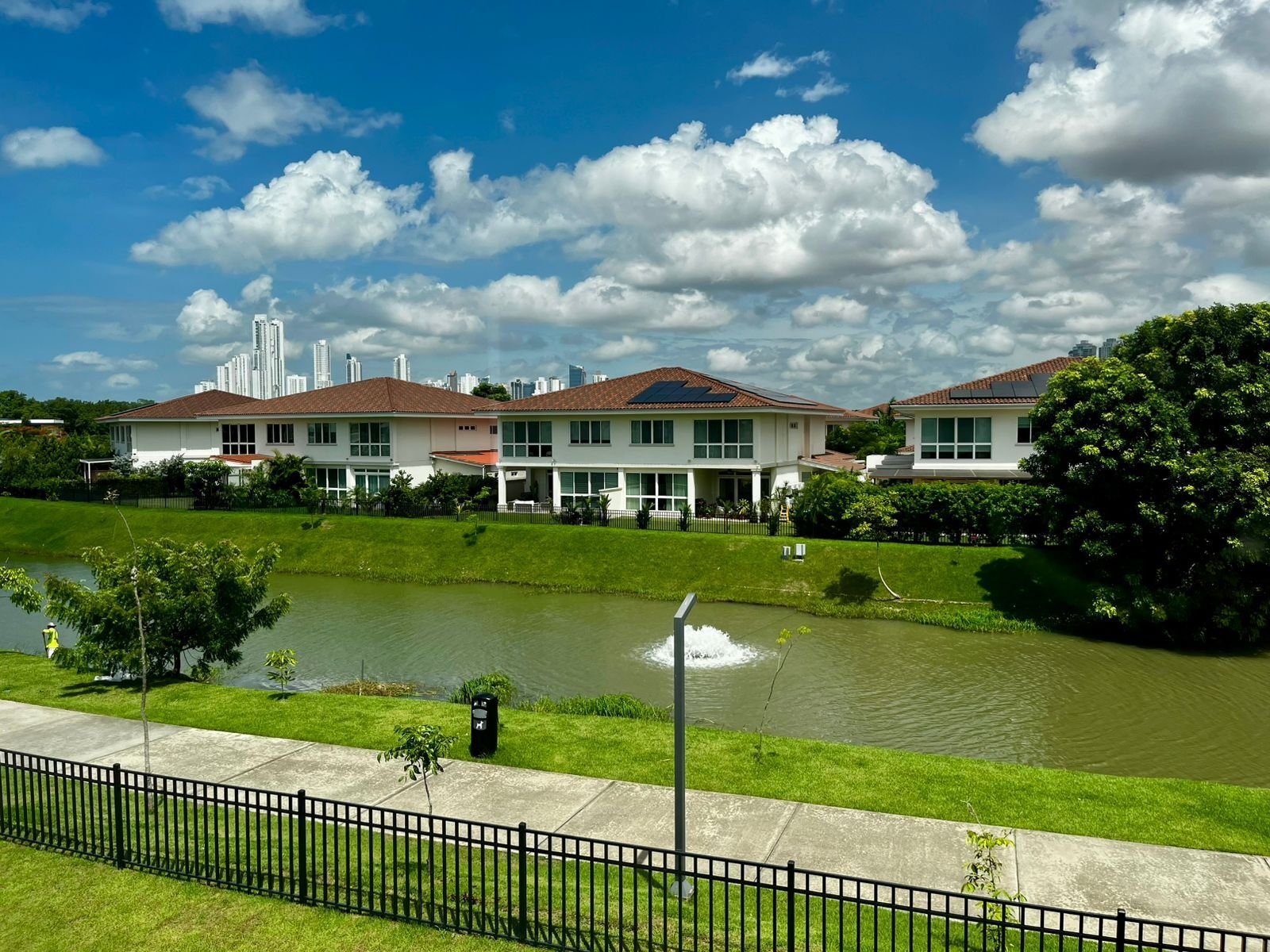 The Woods House with Lake Views, Santa Maria - Gallery image 5