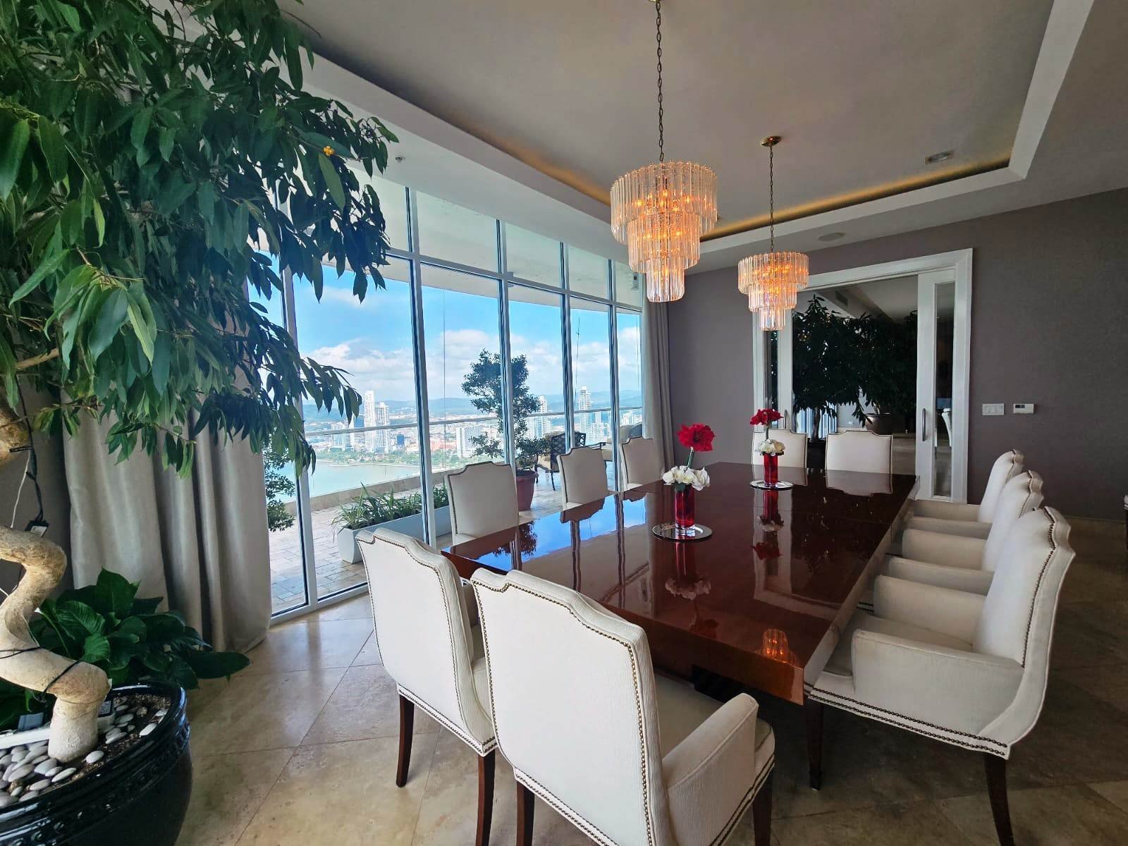 Full-Floor Penthouse at The Point, Punta Paitilla - Gallery image 18