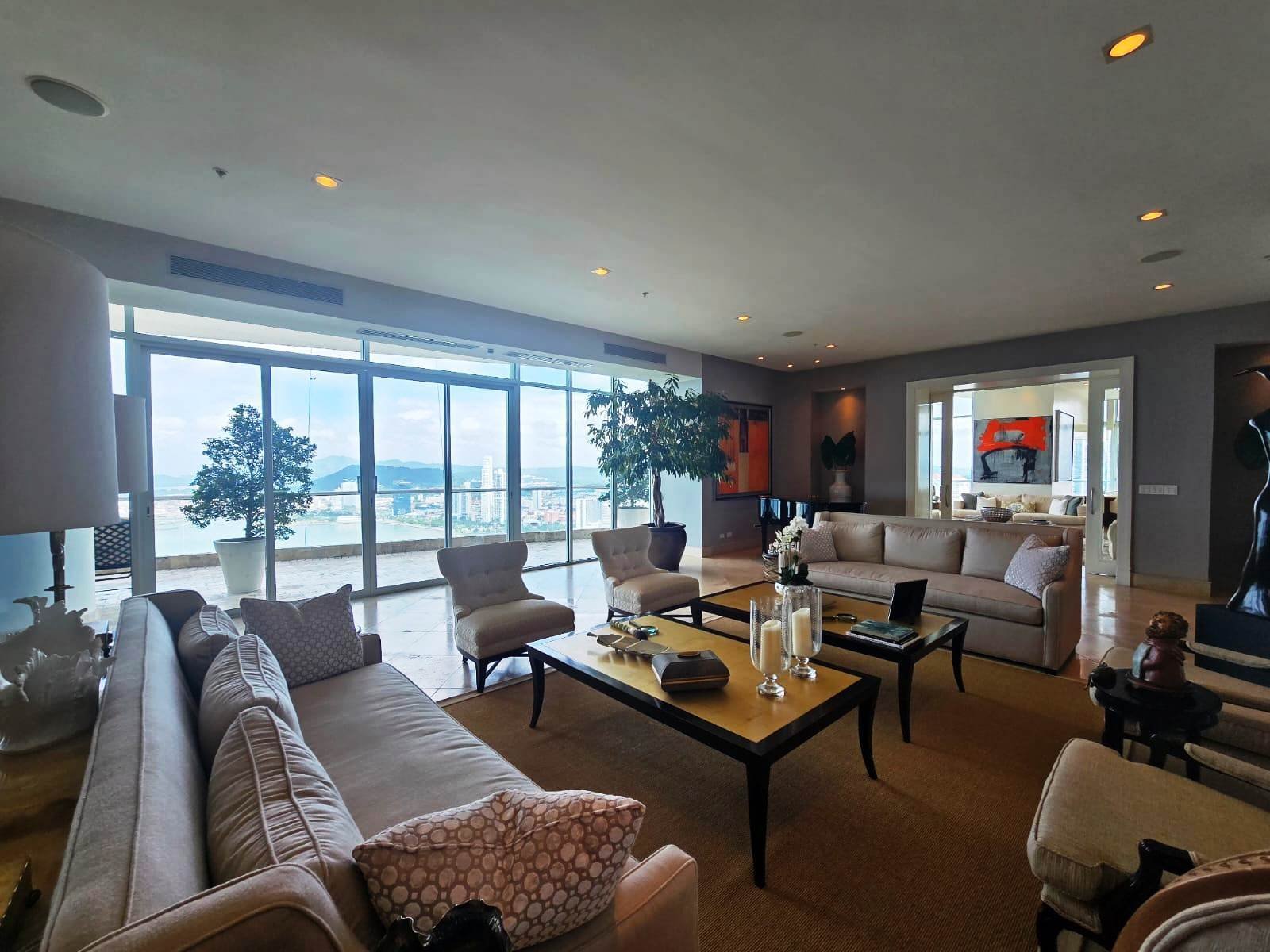 Full-Floor Penthouse at The Point, Punta Paitilla - Gallery image 3