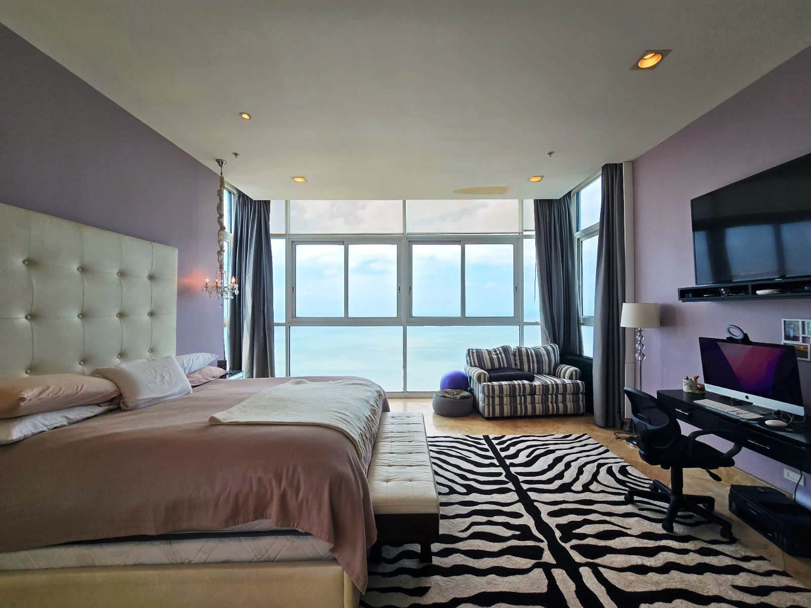 Full-Floor Penthouse at The Point, Punta Paitilla - Gallery image 44