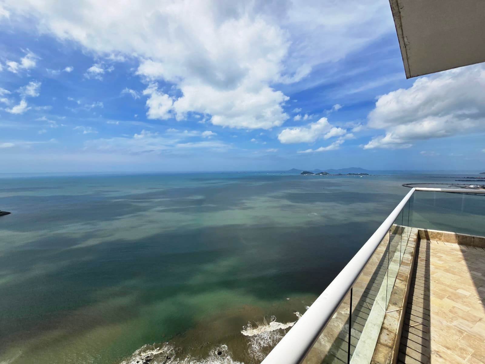 Full-Floor Penthouse at The Point, Punta Paitilla - Gallery image 6