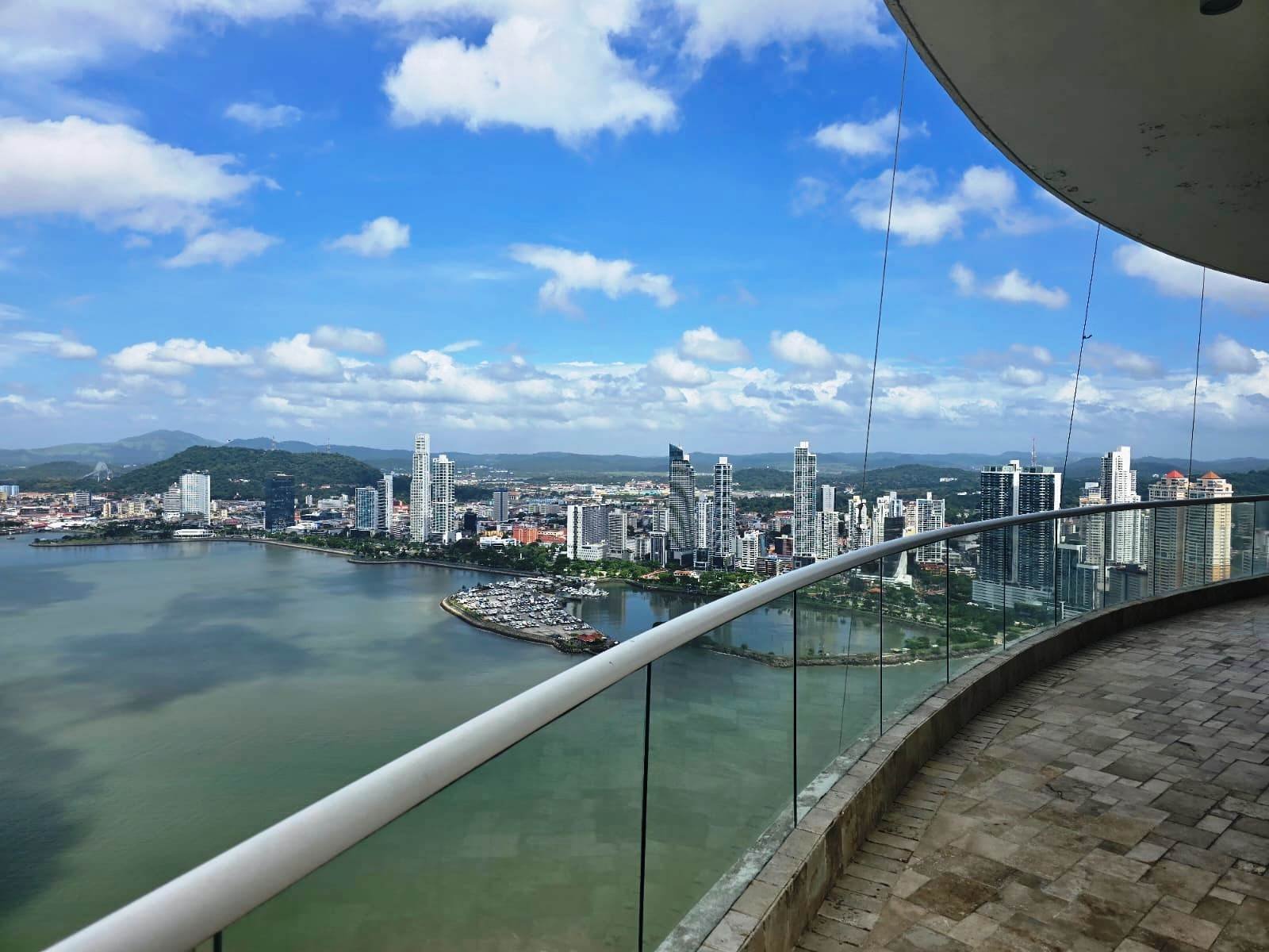 Full-Floor Penthouse at The Point, Punta Paitilla - Gallery image 7