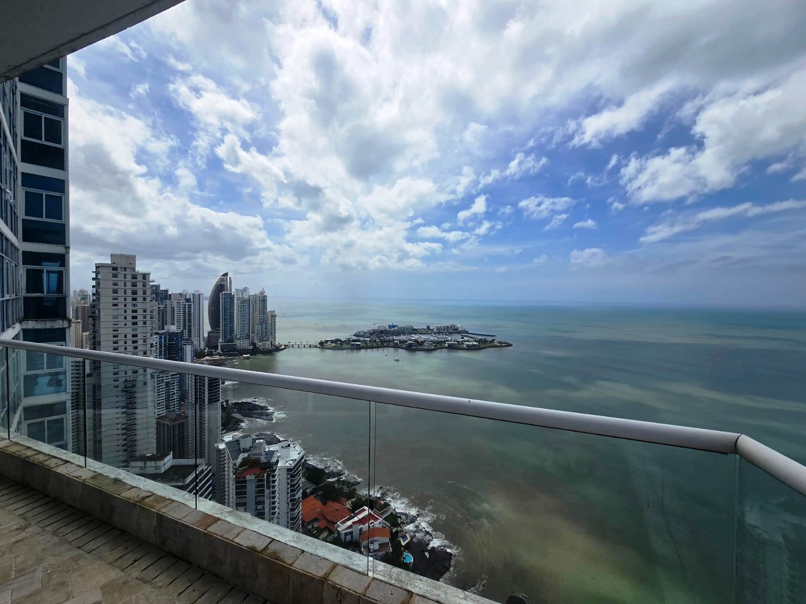 Full-Floor Penthouse at The Point, Punta Paitilla - Gallery image 8