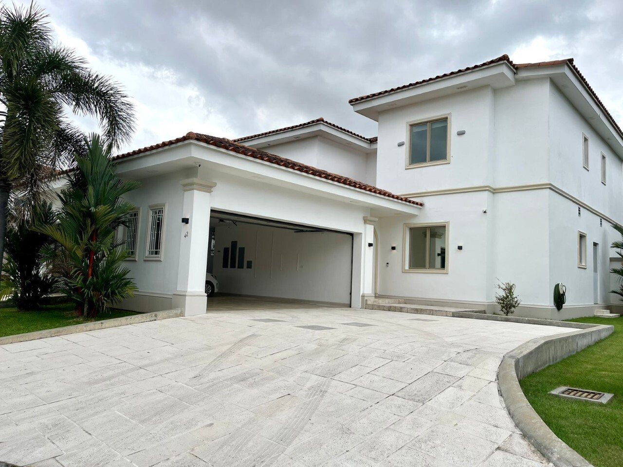 Two-Story Family Residence in Santa Maria